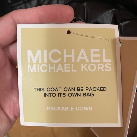 MK PACKABLE JACKET - Picture 2 of 2